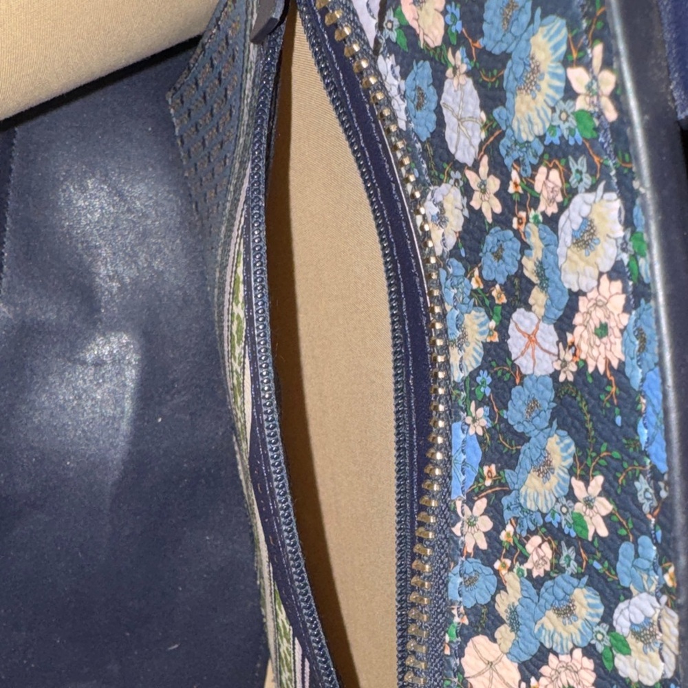 Tory Burch RARE Multicolor Floral Tote & Wallet Set - Picture 5 of 16